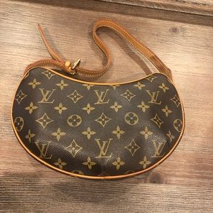 Authentic Louis Vuitton Croissant PM monogram coated canvas Pochette vintage bag